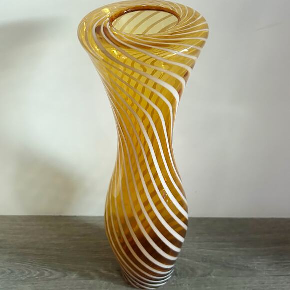 VNTG MCM Hand Crafted White/Amber Spiral Glass Hourglass Shaped Jar Style Vase - Picture 3 of 9